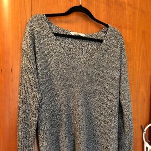 Salt and pepper v neck